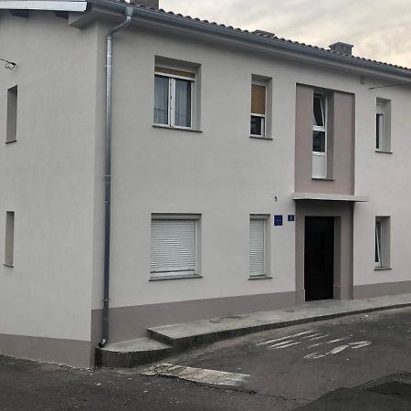 La Madre Lägenhet Rijeka Exteriör bild