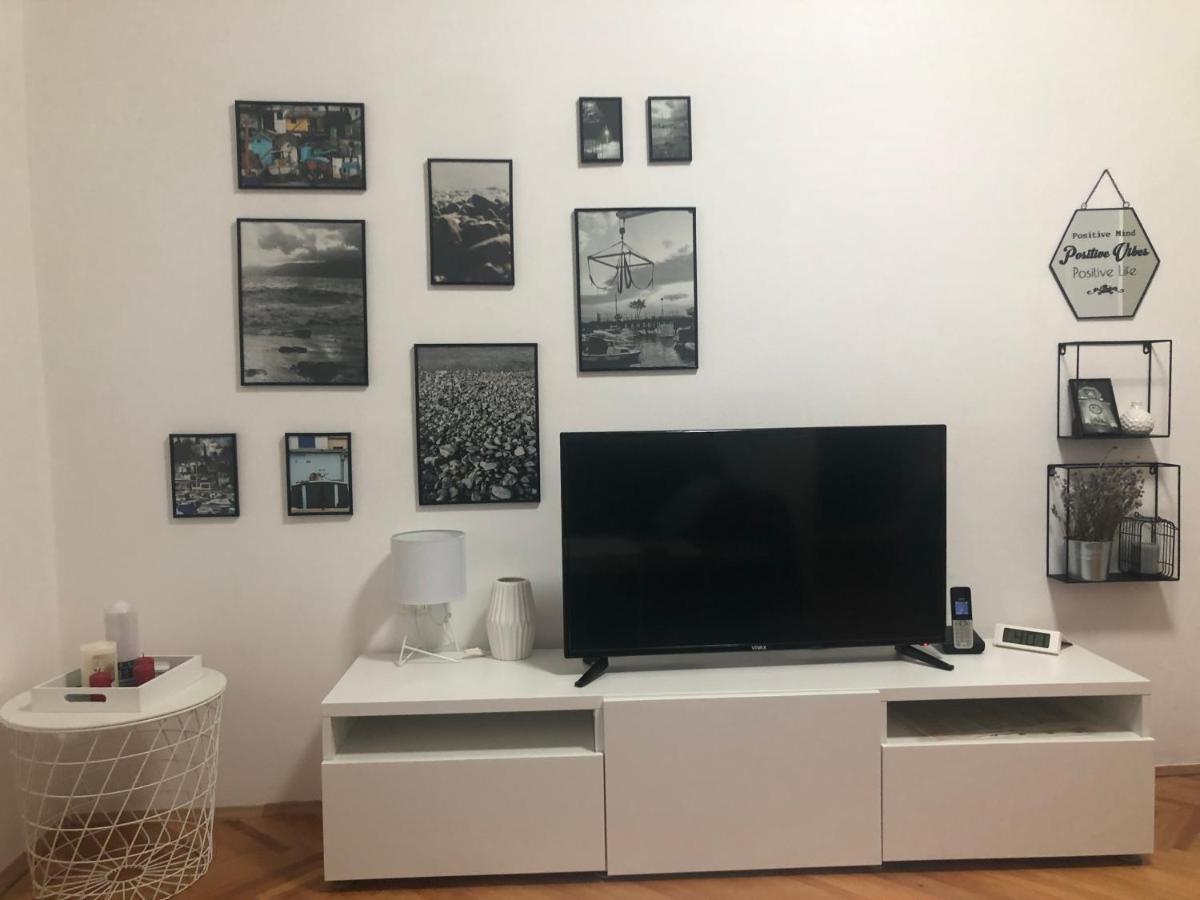 La Madre Lägenhet Rijeka Exteriör bild